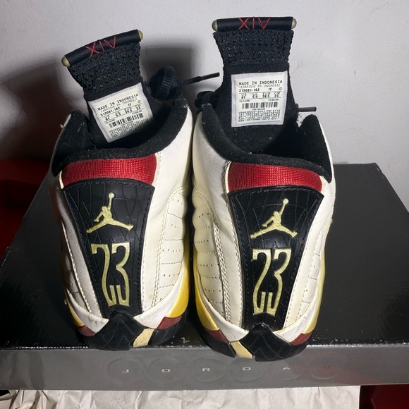 Air Jordan Black Toe 14s Size 7.5 W/6Y 2005 Og All - Picture 5 of 8